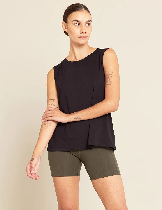 Women's T - shirt with a high - low hemWomen's Active Muscle Tank Top - Black