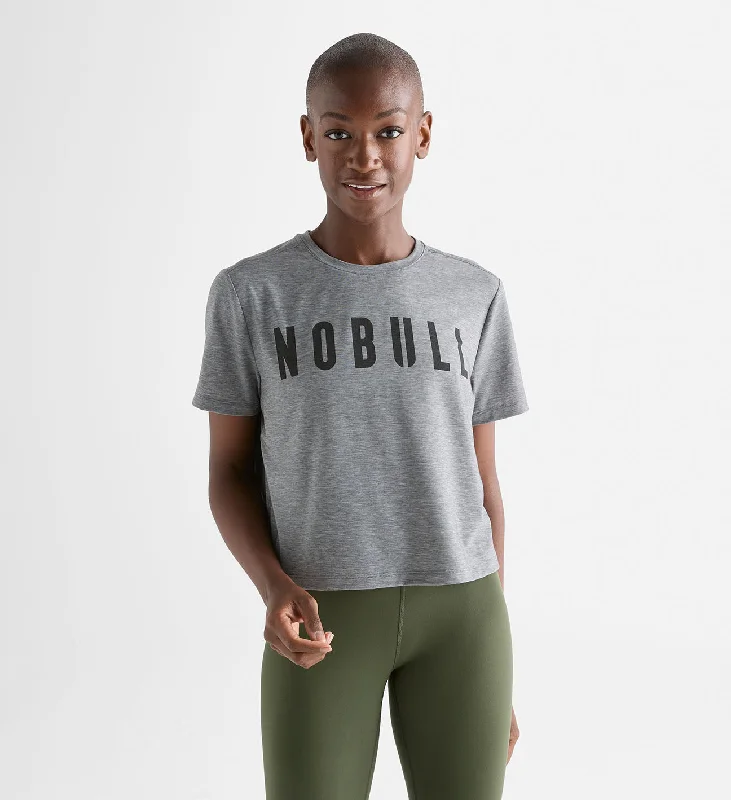 Women's T - shirt with a dropped - shoulder and wide - sleeve designWomen's NOBULL Boxy Tee Women's T - shirt with a dropped - shoulder and wide - sleeve designWomen's NOBULL Boxy Tee