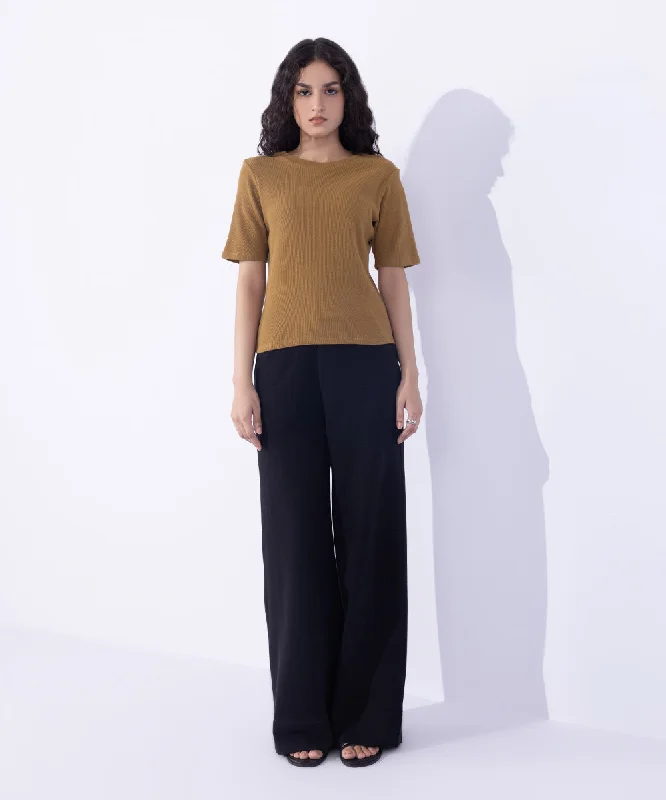 Women's T - shirt with a crocheted detailSlim Fit Ribbed Top