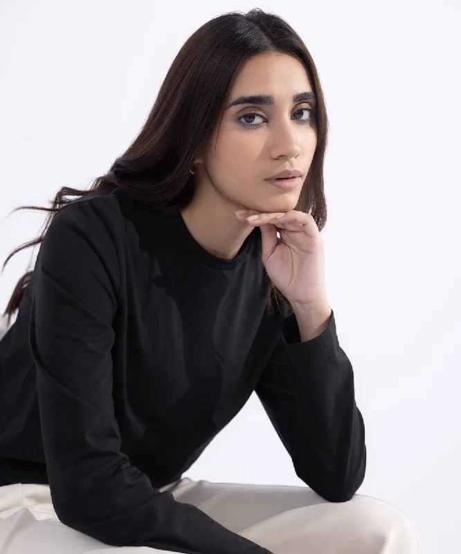 Fitted women's T - shirt with a ruched sideFull Sleeves T-Shirt