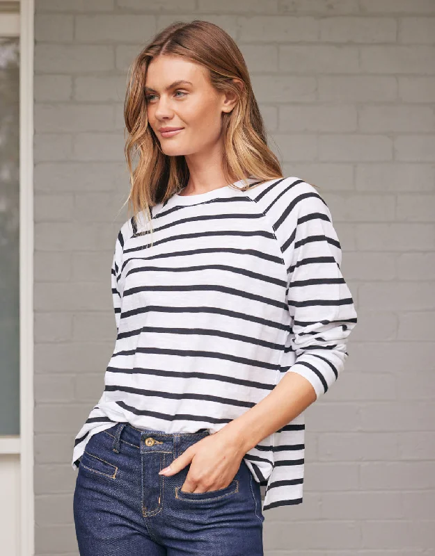 Women's T - shirt with a metallic - colored threadYasmin Long Sleeve Top - White/Black Stripe